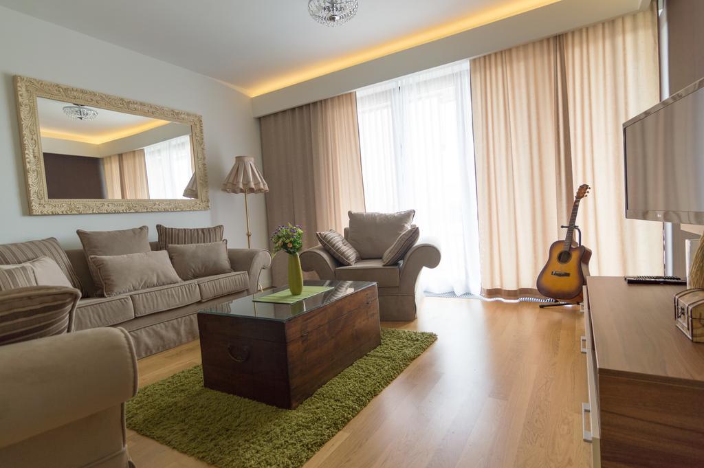 Apartment Mercedes Belgrado Kamer foto