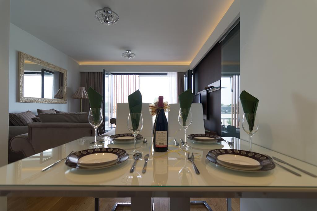 Apartment Mercedes Belgrado Kamer foto